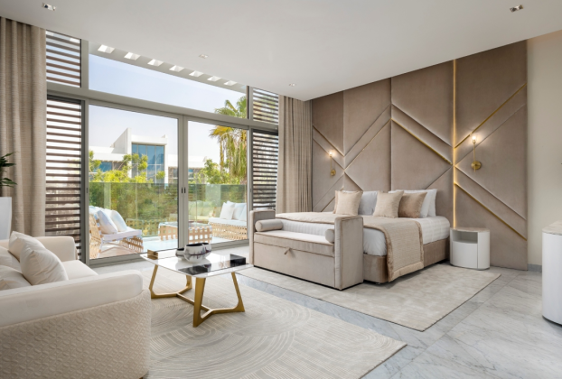 How Interior Designers Turn Empty Rooms Into Experiences